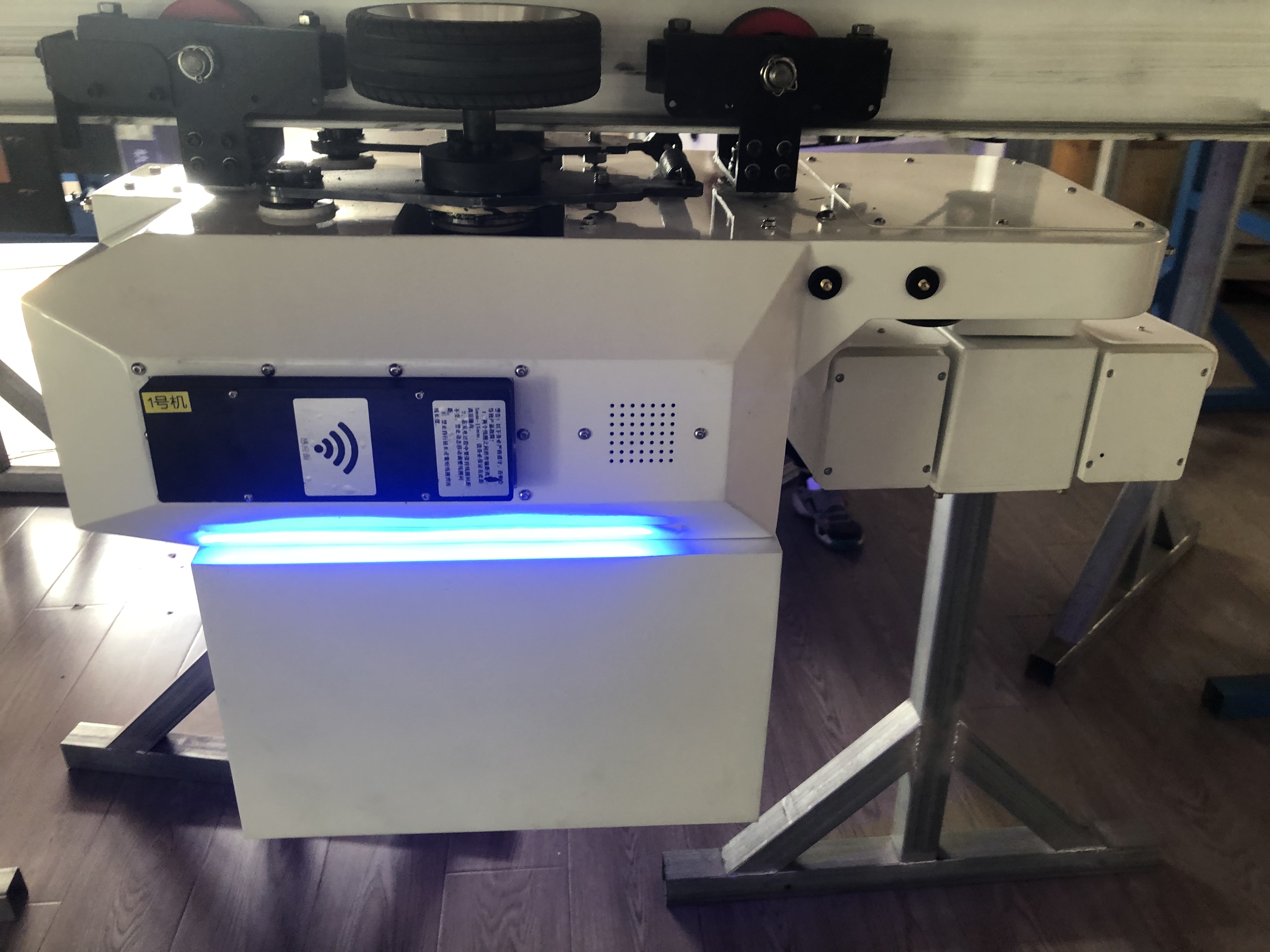 鲅魚圈項目智能巡檢機器人